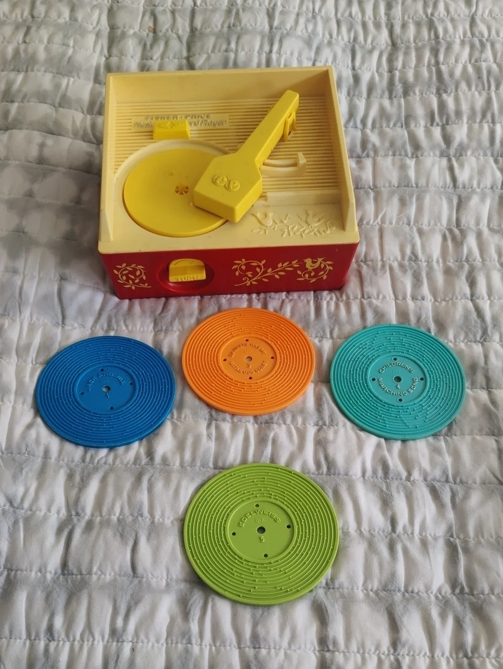 Vintage 1970s Fisher-Price Classic Music Box Record Player Toy Y2K Cottagecore